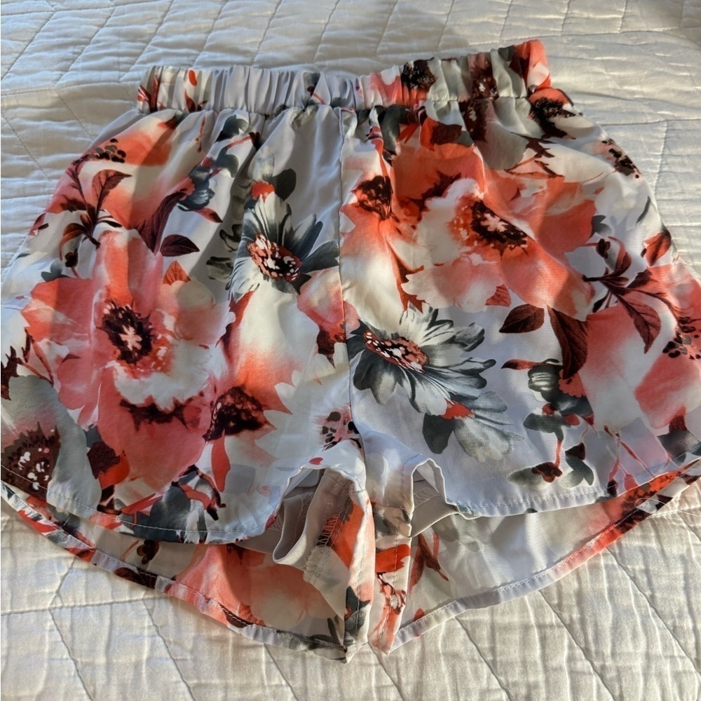 Highwaisted Floral Shorts -S